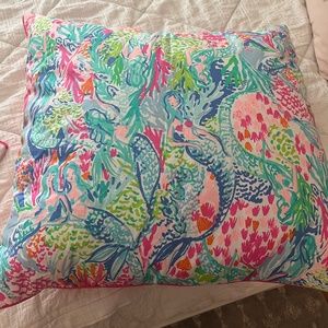 3 Lilly Pulitzer euro shams. New without tags